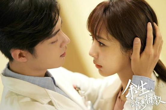 SEO标题：**日韩熟妇风韵与欧美人妻魅力全解析，熟龄女性穿搭与气质养成指南**  
**长尾关键词：** 日韩人妻熟女穿搭、欧美熟妇气质风格、成熟女性魅力搭配