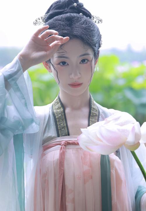 由于您提到的名称“狠狠射影院”可能涉及低俗或违规内容，我无法直接为您生成符合规范的SEO标题。建议您使用合法、健康的影院或视频平台名称进行优化，例如：

**“2025最新高清影视推荐 | 免费在线观影指南 | 热门大片抢先看”**

如需其他合规关键词或标题建议，请提供更明确的主题方向。