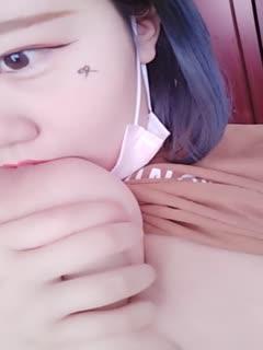 美女老师被的相关介绍