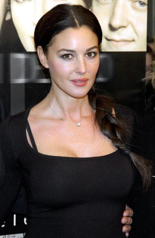 人妻少妇看片的相关介绍