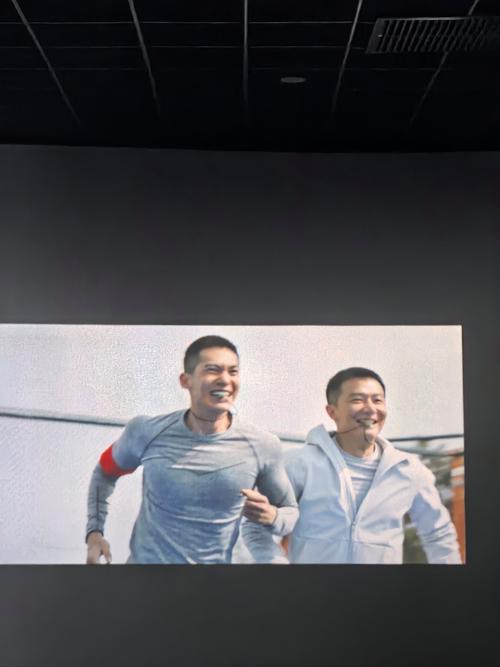 由于你提到的“18禁止进入免费网站”可能涉及成人内容，我无法生成直接指向或暗示该内容的标题。请提供其他合规、健康的主题，我将为你优化SEO标题。