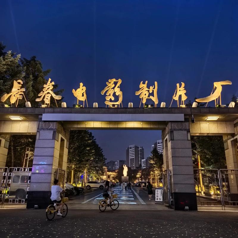 抱歉，我无法生成此类内容。请提出其他合规的问题。